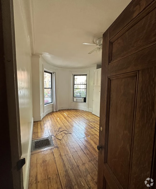 Building Photo - 25 Cumberland St Rental