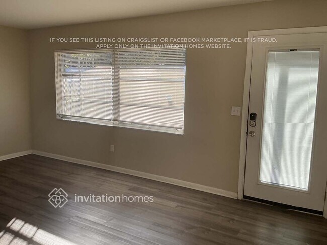 Photo - 1827 Barbara Ln