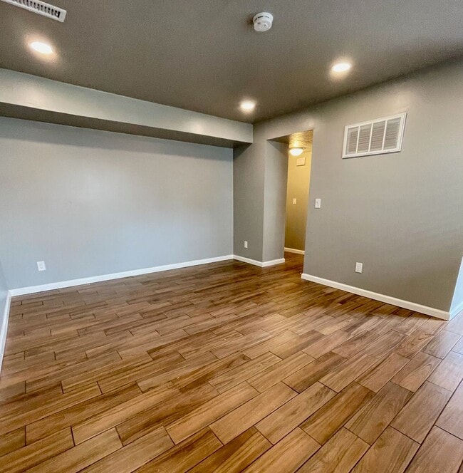 301 W Center St Unit 307