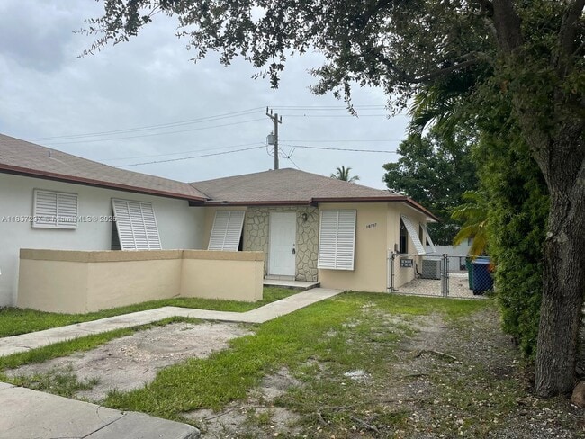 Building Photo - 18737 SW 100th Ave Unit 18737 Rental
