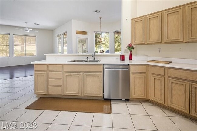 Photo - 3033 Highland Falls Dr