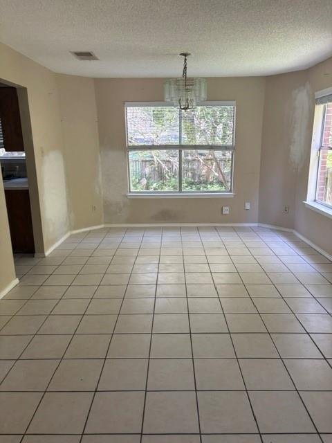 Photo - 17511 Klamath Falls Dr