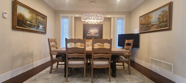Photo - 17136 3A Av