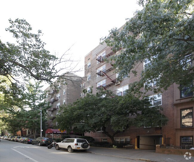 Photo - 220 Berkeley Pl