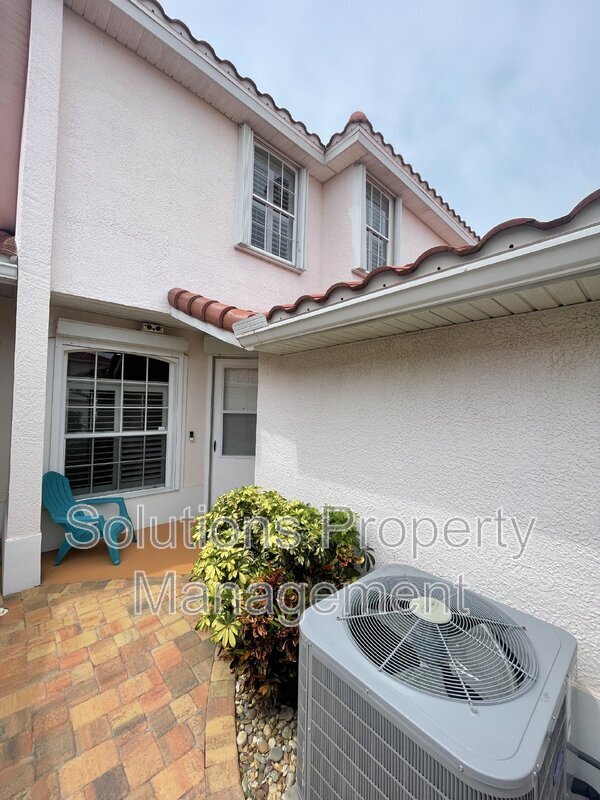 Photo - 250 St Lucie Ln Unit 14