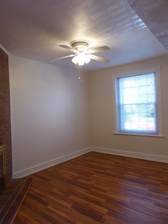 Photo - 527 9th St NE Unit 1