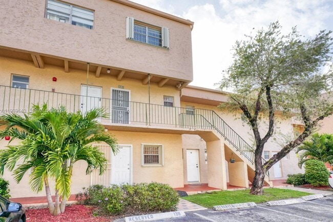 Photo - 840 SW 105th Ave Unit 318