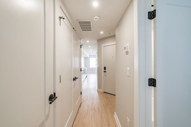 Photo - 1725 N 25th St Unit 2