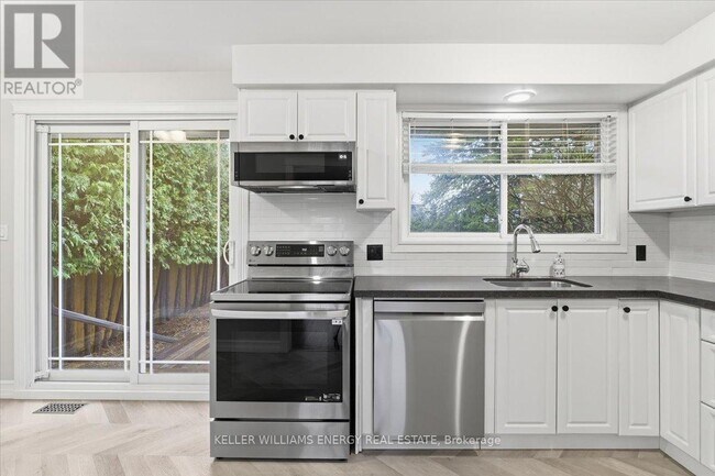 Photo - 317 Central Park Blvd N