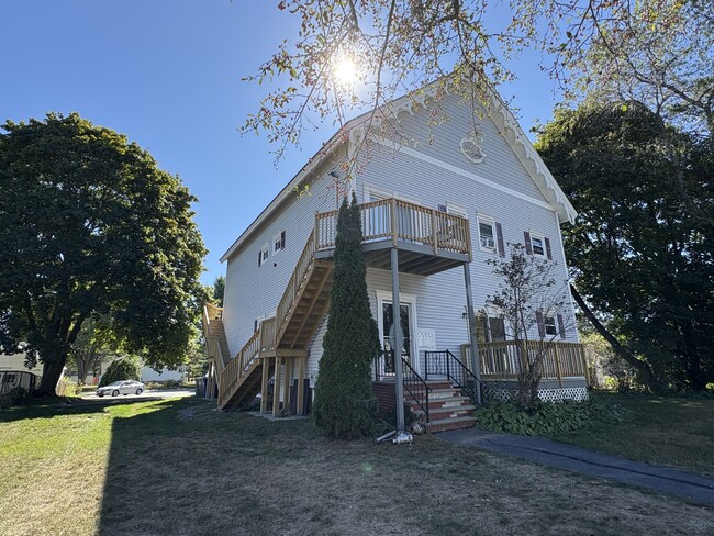 Photo - 66 E Valentine St Unit 2