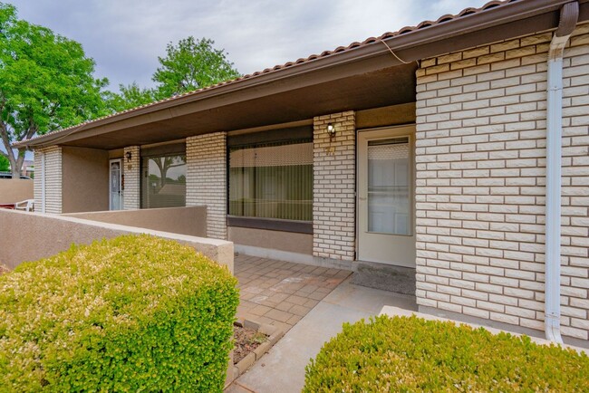 Spacious Updated Townhome in Downtown St. ... - Spacious Updated Townhome in Downtown St. ...