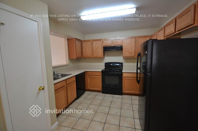 Photo - 155 Pinewood Cir