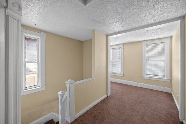 Photo - 2136 Lafayette St