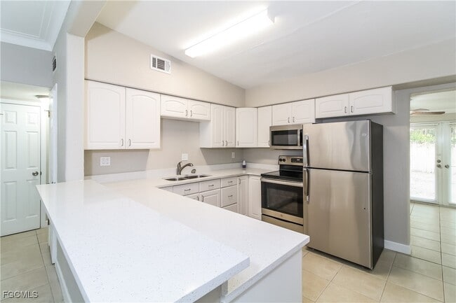 Photo - 315 Ginger Rd