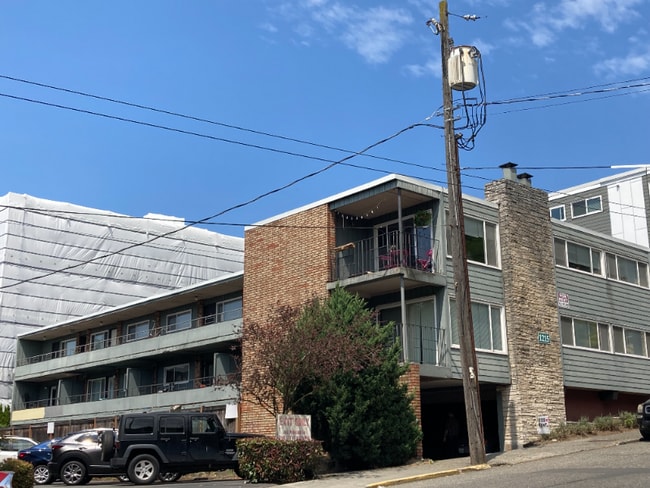 Photo - 1215 Queen Anne Ave N Unidad 3