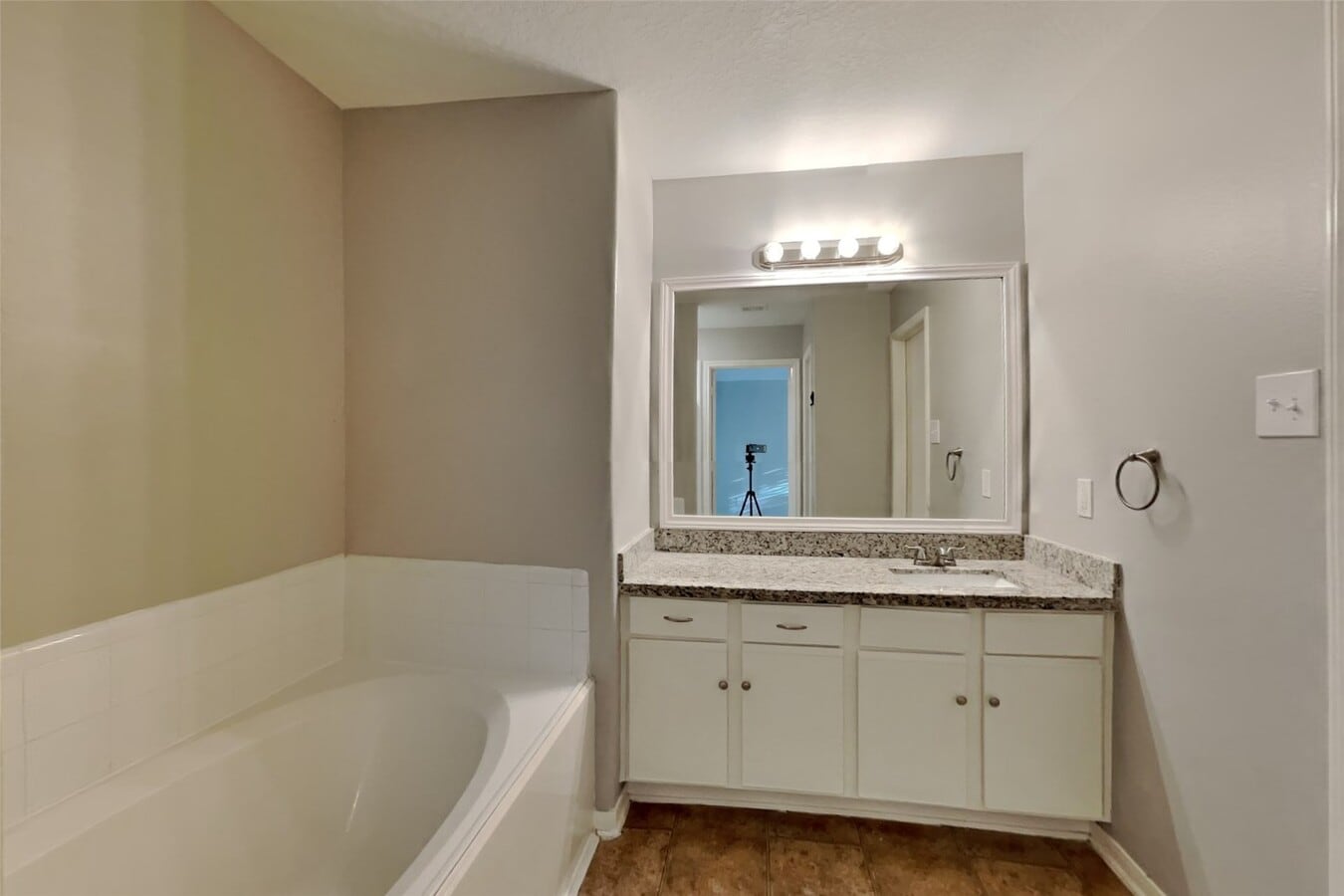 Photo - 5006 Natchez Ridge Ct