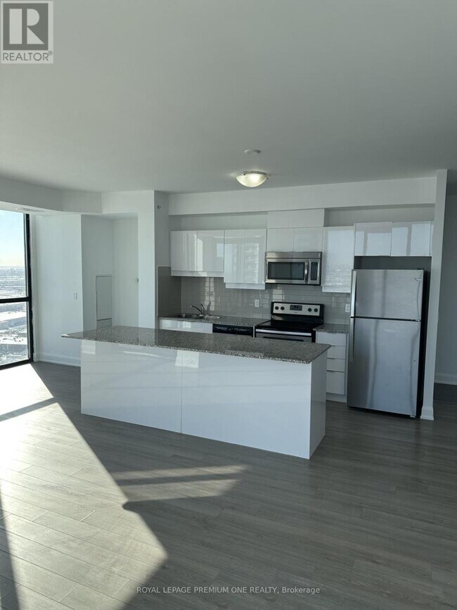 Photo - 2910 Hwy 7 Unité 3002