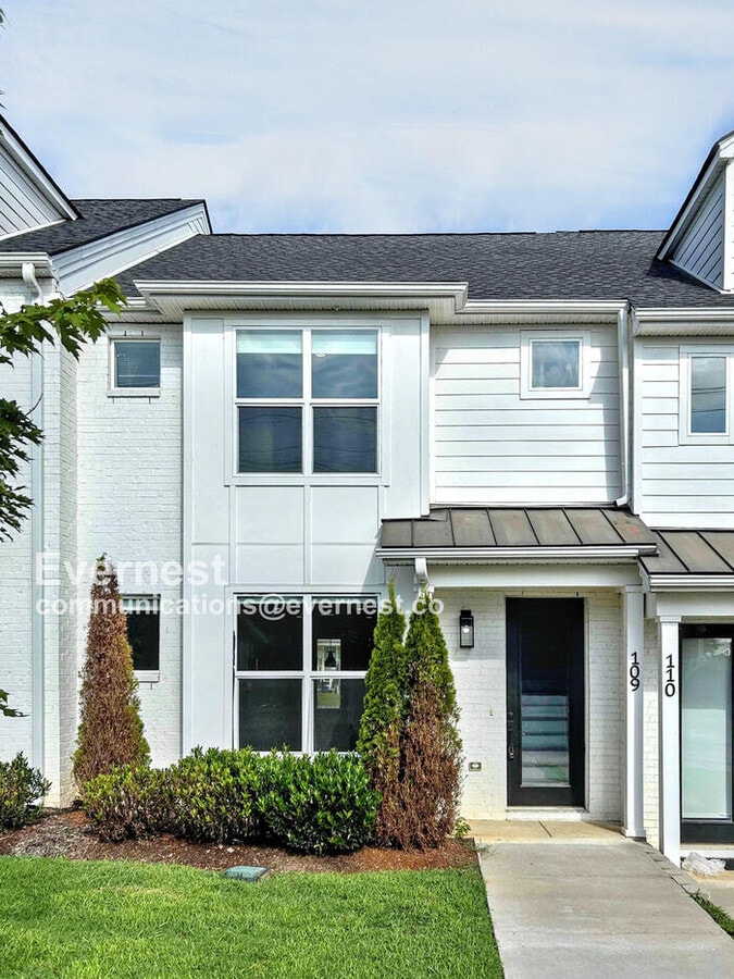 Photo - 109 Ethelyne Wy Townhome