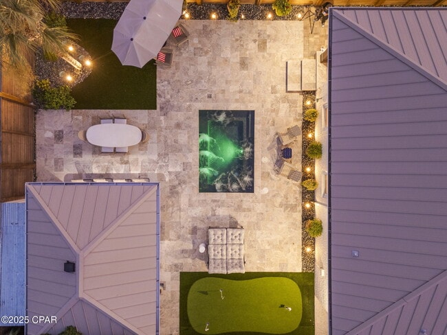 Photo - 407 Petrel St