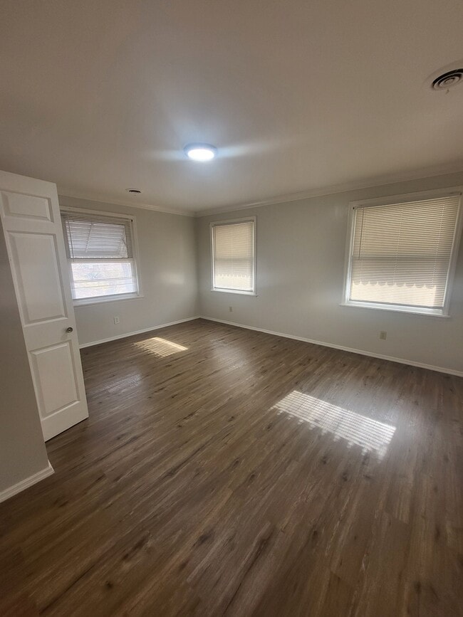 Photo - 1136 Grenshaw Dr