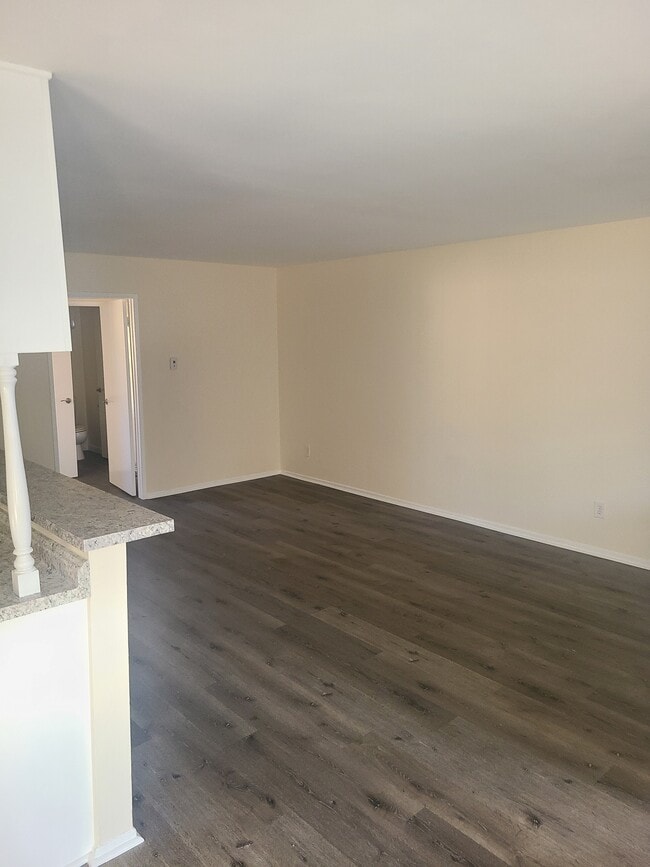 Photo - Northridge Manor