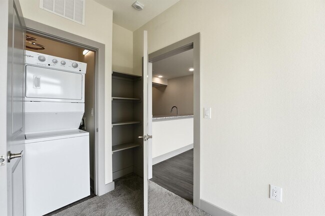 Photo - 6955 Turtlewood Dr Unidad 602