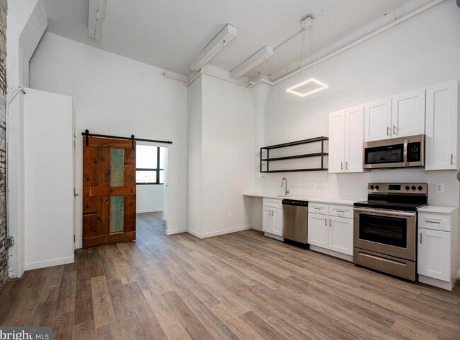Brush Factory Lofts (LO)