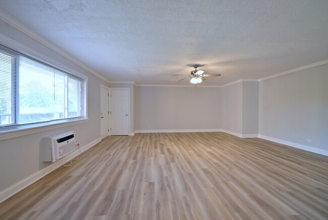 Photo - 600 S York St Unit 2B