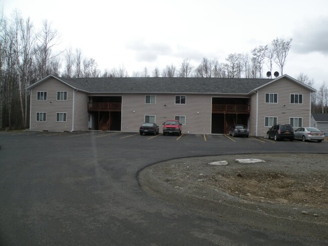 Building Photo - 3830 S Lansing Rd Rental