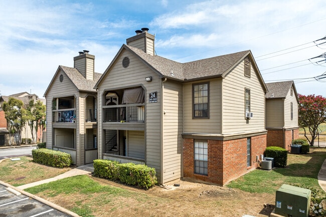 The Residence at North Dallas Apartments For Rent in Dallas, TX