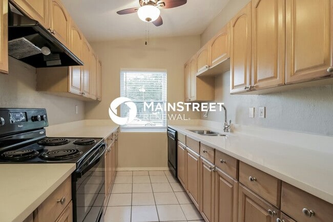 4 Bedroom Pet-Friendly Home in Orlando, FL with Main Street Renewal