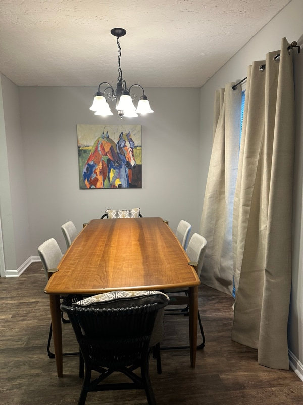 Photo - 212 Greenleaf Dr