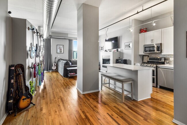 Photo - 6 S Laflin St Unidad 612