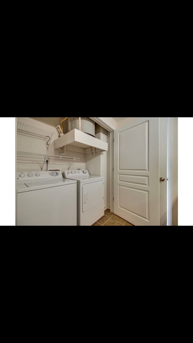 Photo - 3000 Vanderbilt Pl Unit 101