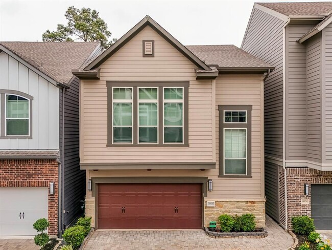 Building Photo - 10928 Brambling Wood Dr Rental