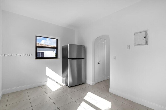 Photo - 130 SW 31st Ct Unit 3