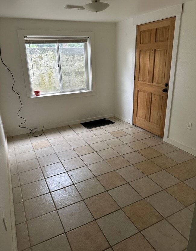 Photo - 1143 NW 31st St Unit #3