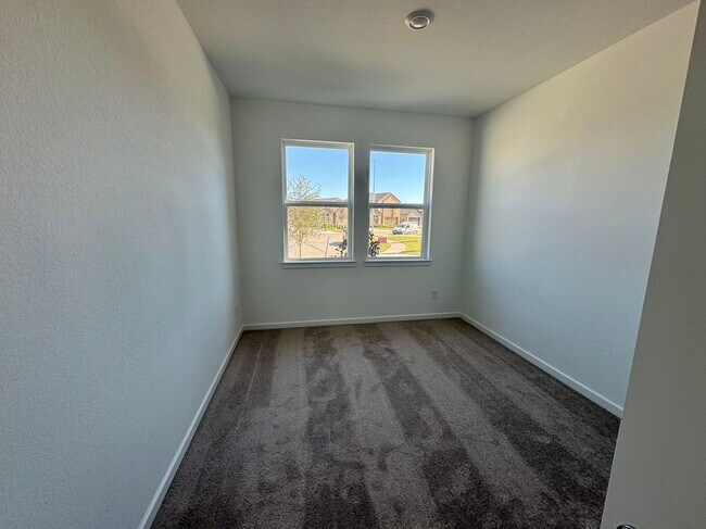 Photo - 9743 Lucky knot Ln