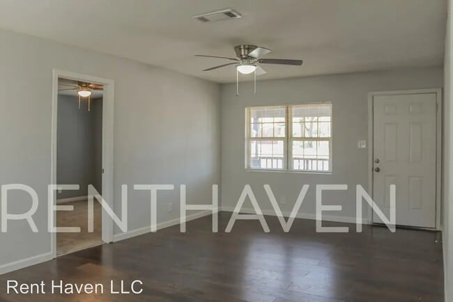 Photo - 1212 Eastview Ave