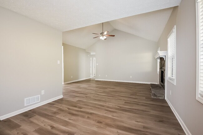 Photo - 530 Allens Landing Ct