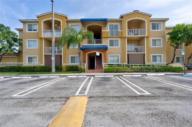 Photo - 21100 SW 87th Ave Unidad 305 Rental