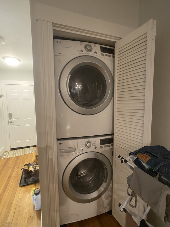 Photo - 76 Perkins St