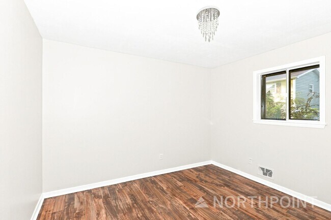 Photo - 1703 Pheasant Dr