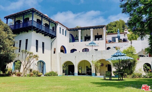 Building Photo - 242 Mabery Rd