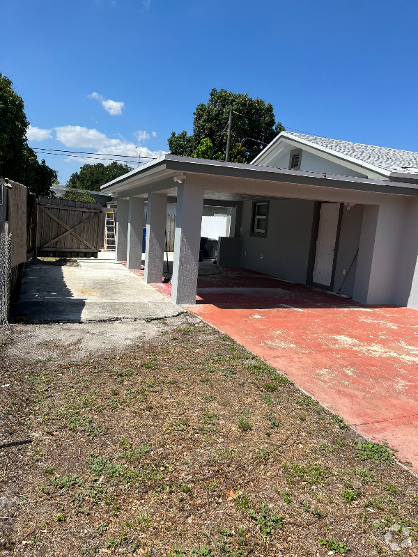 Building Photo - 2379 NW 102nd St Rental
