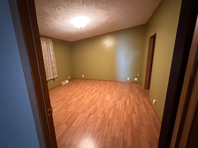 Photo - 55120 Grade Ave