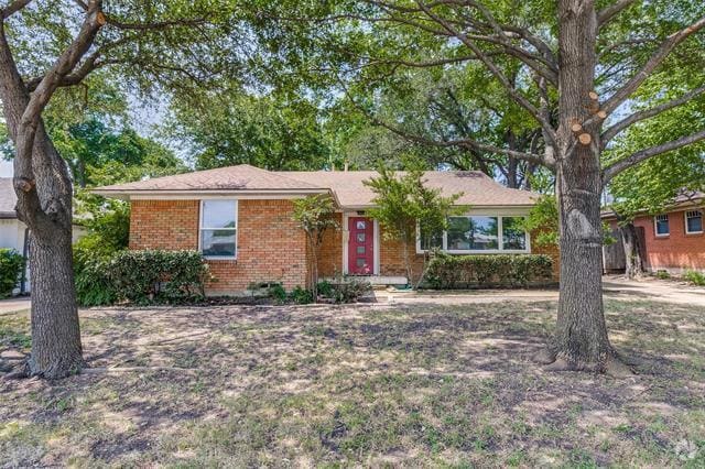 Building Photo - 6418 E Lovers Ln Rental