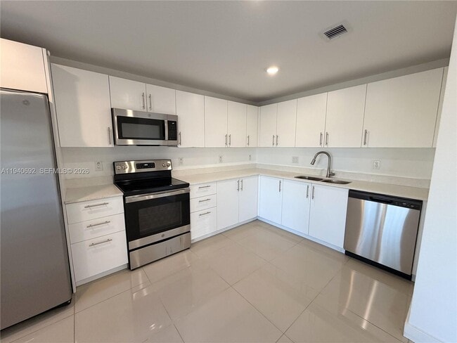 Photo - 25823 SW 145th Ave