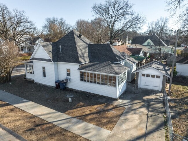 Photo - SF-025-800 South 19th Street House Unit House @ 800 South 19th Street