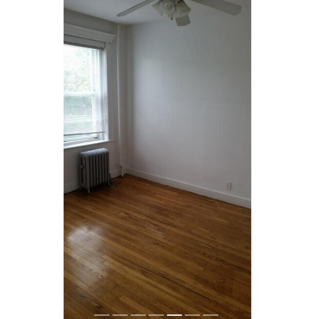 Photo - 195 Park Dr